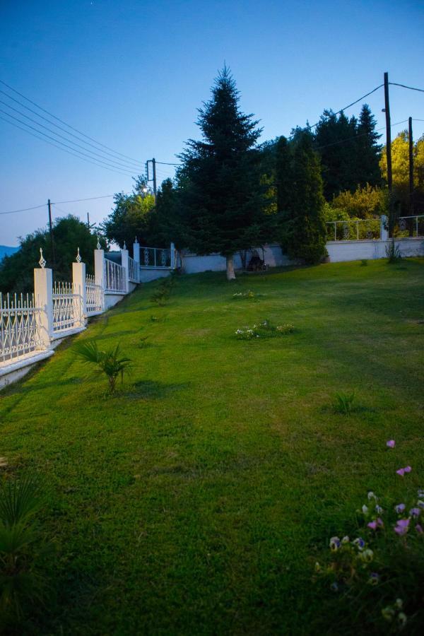 Likostomon Villa Paradisos מראה חיצוני תמונה